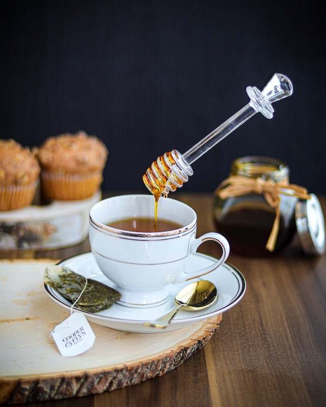 cuillère miel verre - thé - tisane